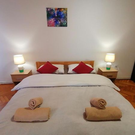 Cozy 1-Bdrm Apt In Dubec, Ideal For Work Or Study Sesvete Εξωτερικό φωτογραφία